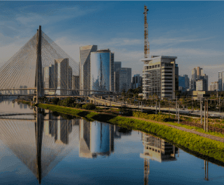 ônibus saindo da Rodoviária de Araraquara para São Paulo